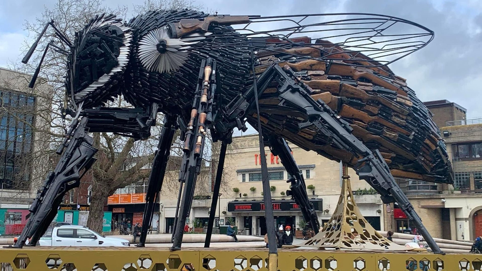 A Buzz of Peace: The Manchester Bee Sculpture Takes Flight in Gloucester